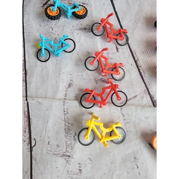 Lego Dollies bicycle Wheelbarrow Skateboards Shopping Cart Scooter Lot Of 22 - Picture 4 of 7